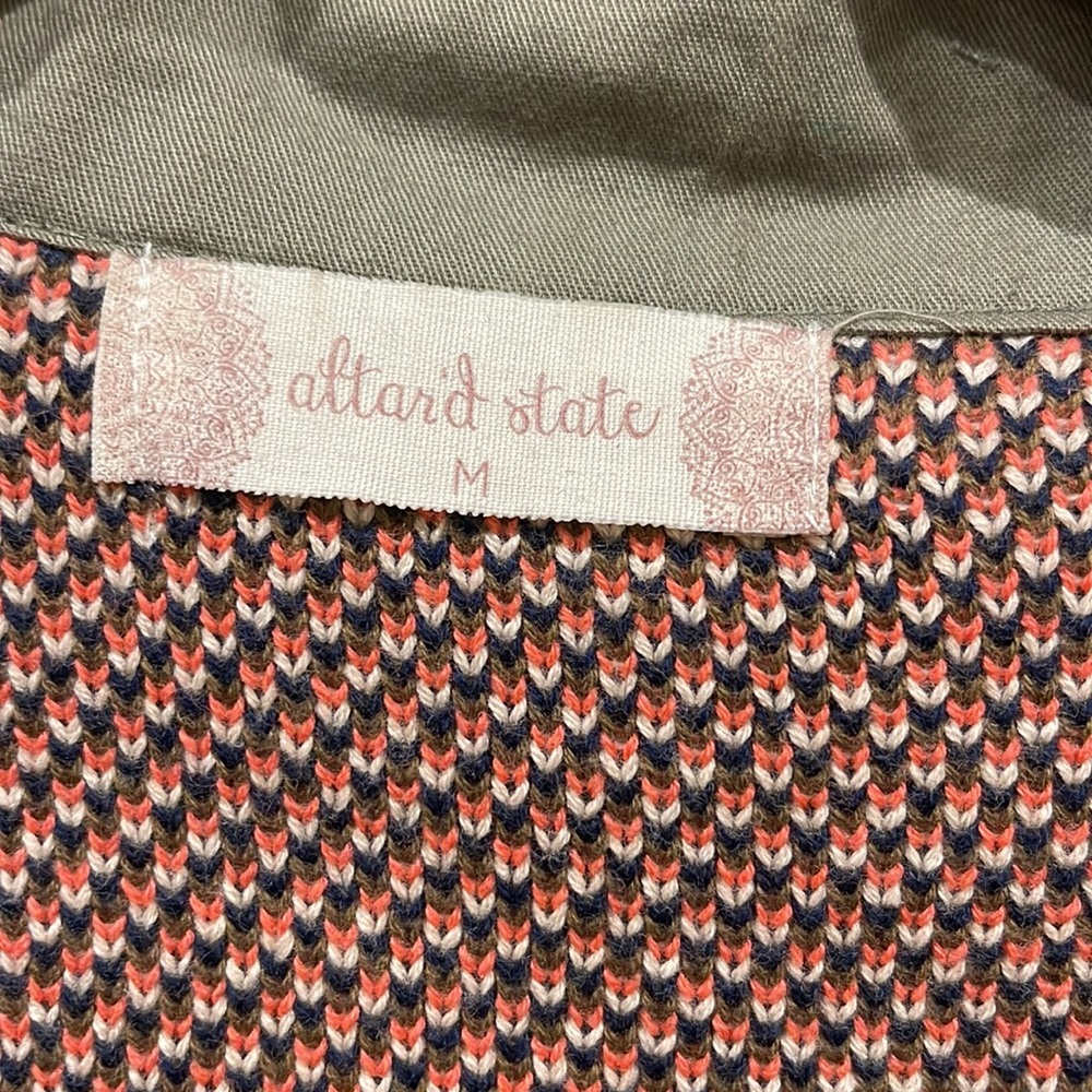 Utility Vest With Patterned Back- Size Medium - image 2